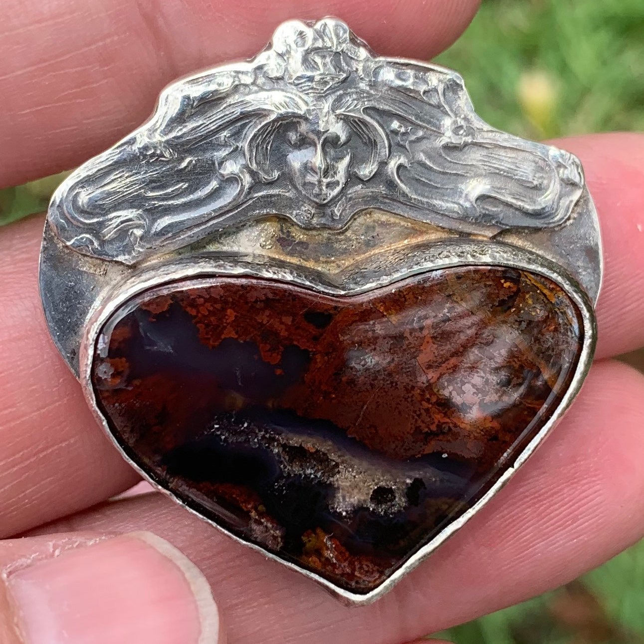 Art Nouveau Maiden with Heart